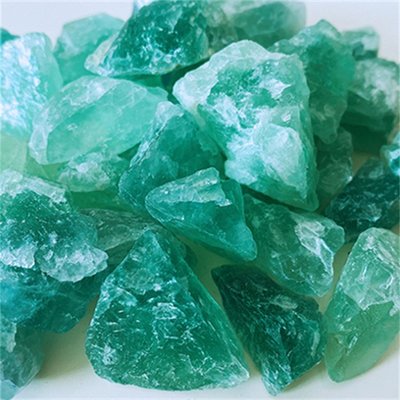 探寻自然瑰宝 从萤石原石到莹晟矿产品的多元应用